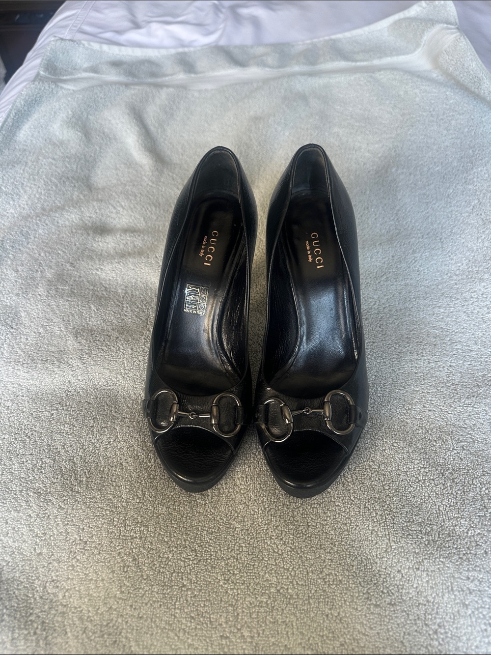 D’Orsay Gucci Black Patent Leather Peep-Toe Pumps with Silver Horsebit Detail